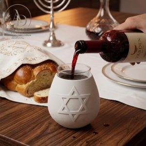 גביע יין מעוצב לקידוש